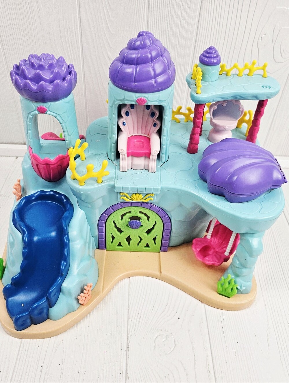 Lakeshore Under the Sea Mermaid Palace Castle Playset